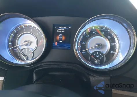 2013 Chrysler 300 Motown from USA, damaged, VIN 2C3CCAAG8DH731982